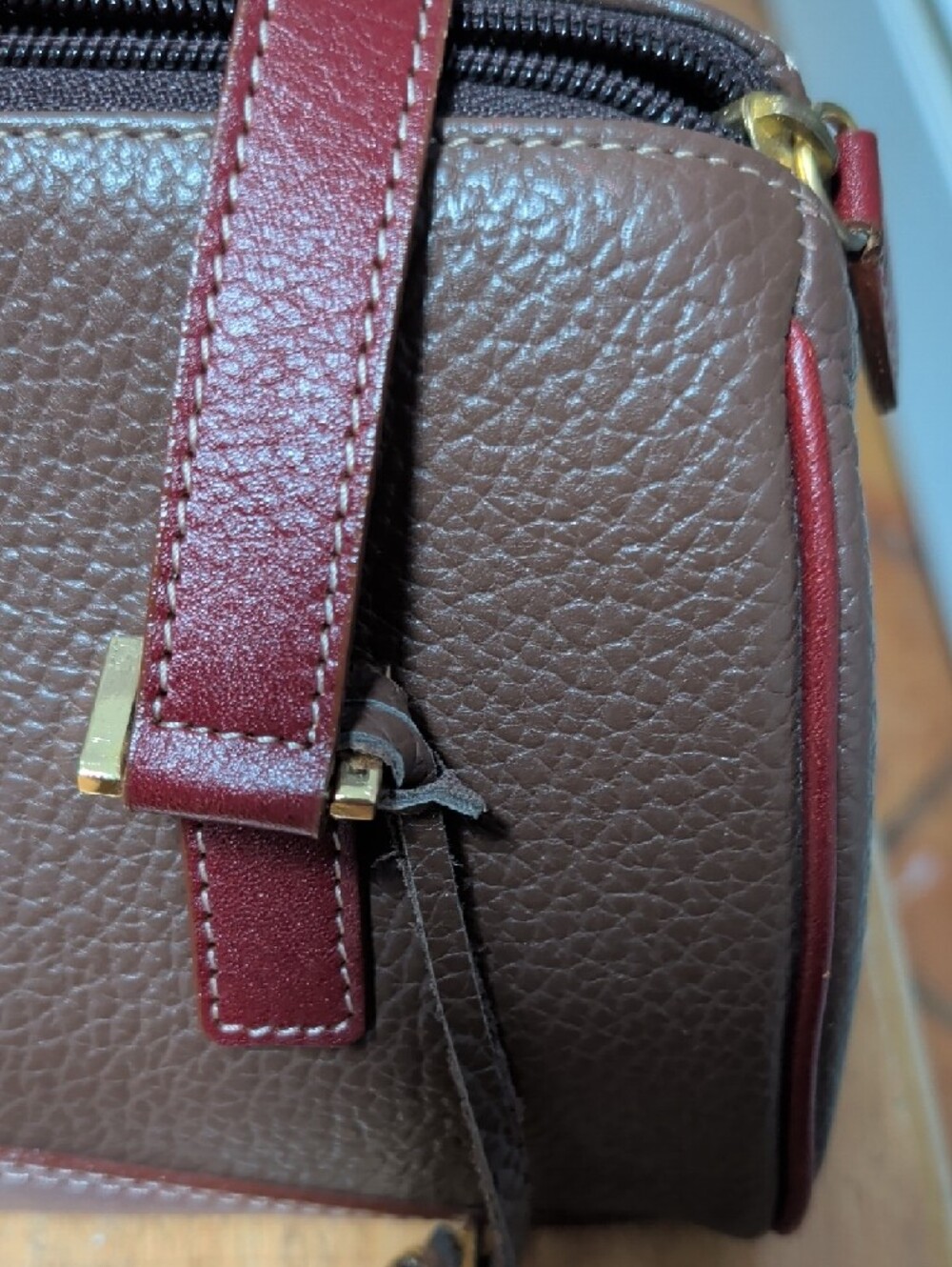 Dooney & Bourke ???? Brown Satchel with Chocolate Brown Trim and Gold Hardware - Picture 5 of 16